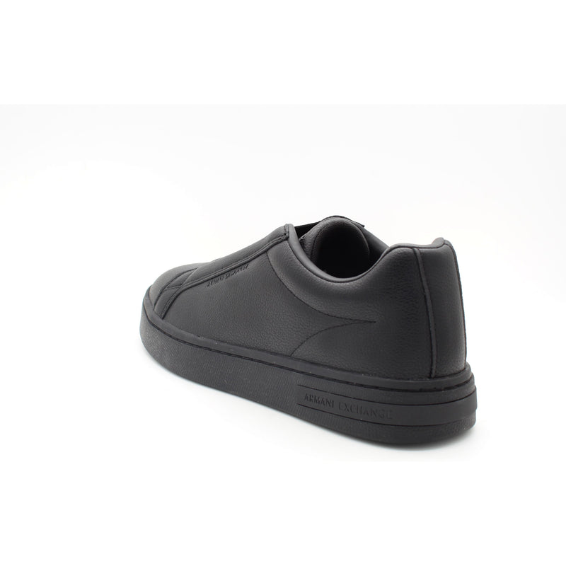 UC001  BLACK