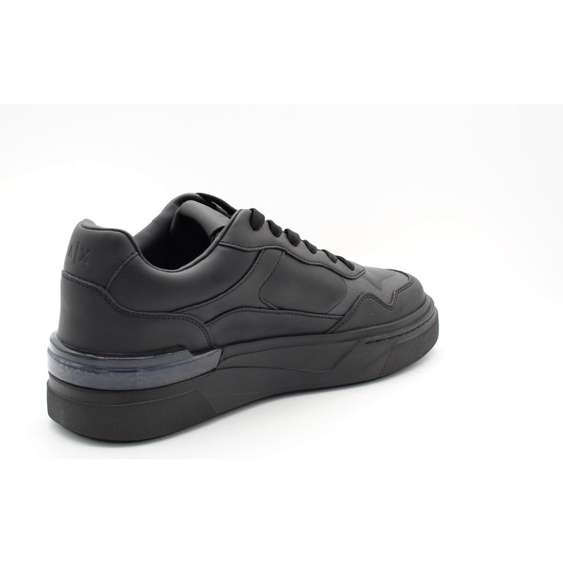 00002 BLACK