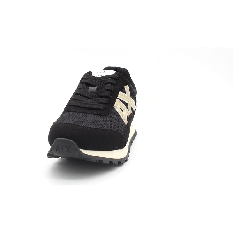 MC077 BLACK/PALE GOLD