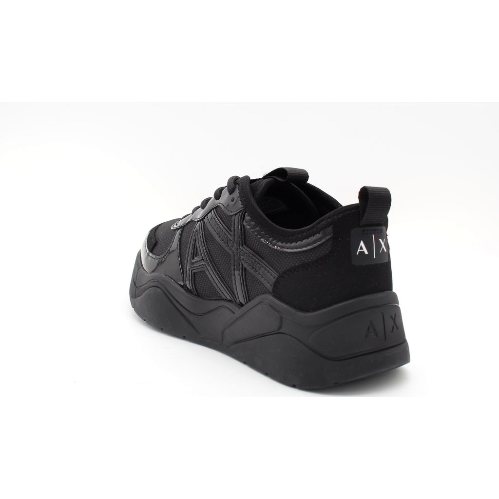 00002 BLACK