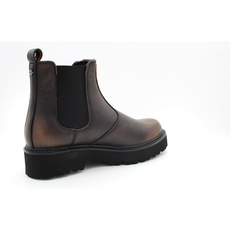 BLACK/BROWN