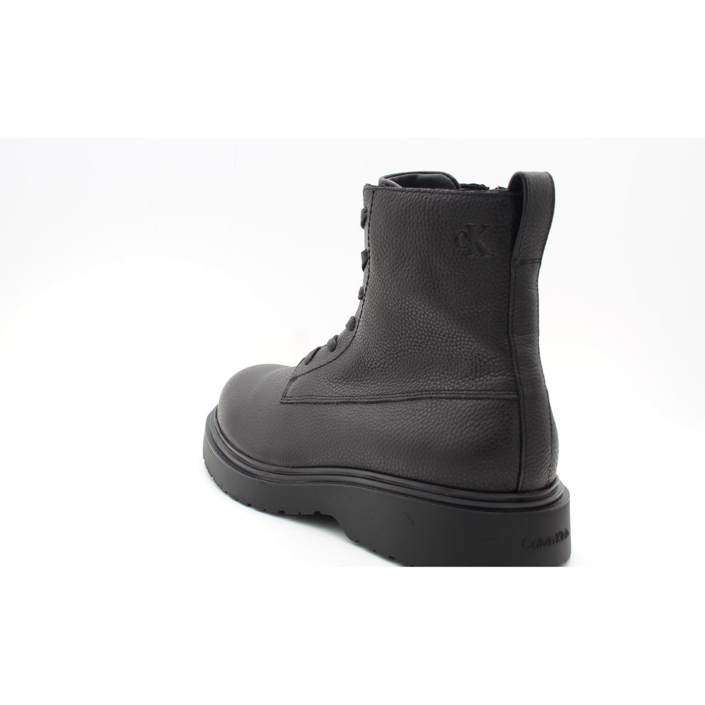 TRIPLE BLACK