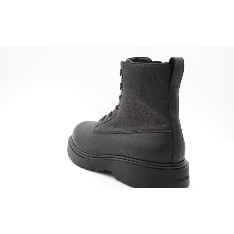 TRIPLE BLACK