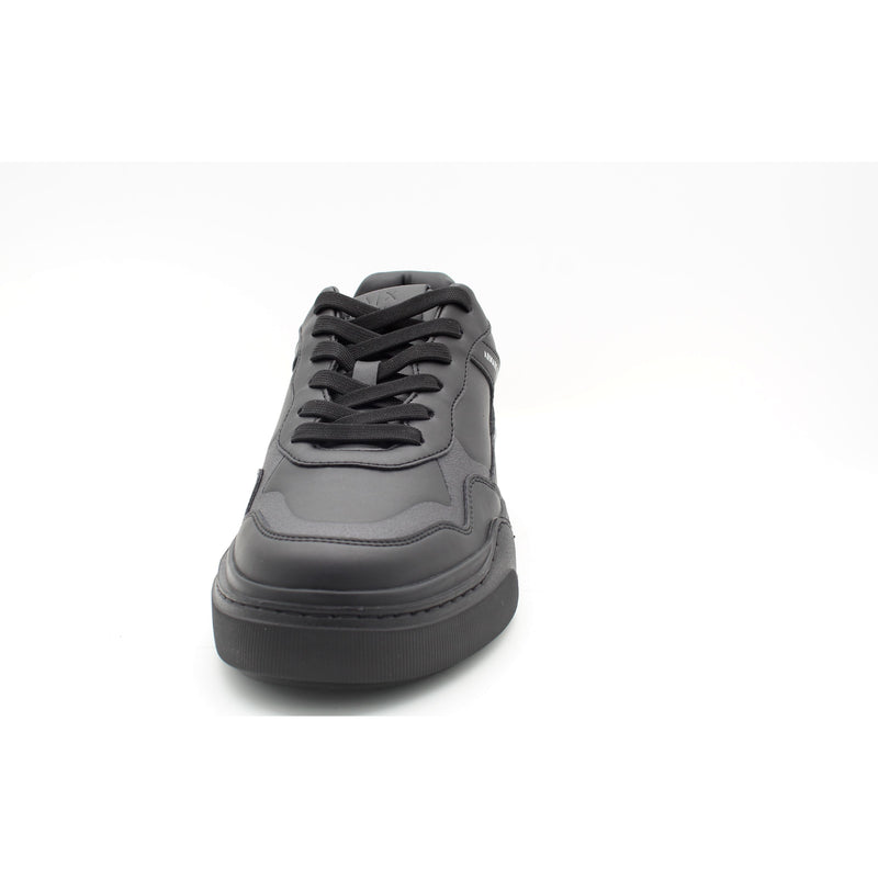 00002 BLACK