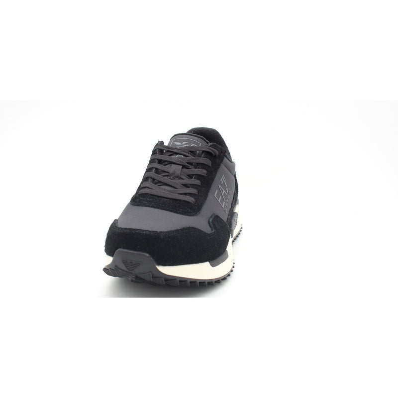 MC001 BLACK+WHITE