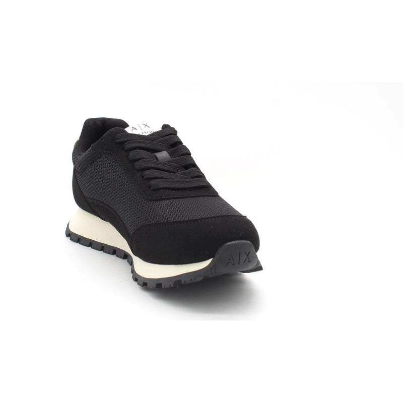 MC077 BLACK/PALE GOLD