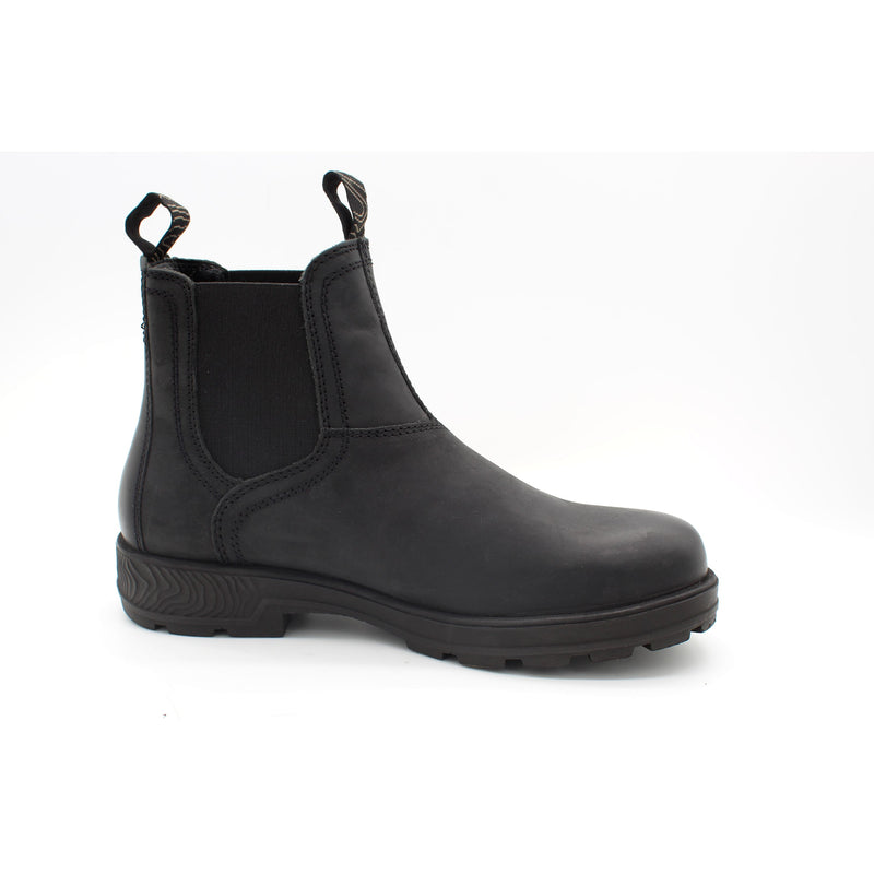 BLACK/BLACK
