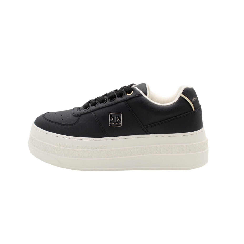 MC077 BLACK/PALE GOLD