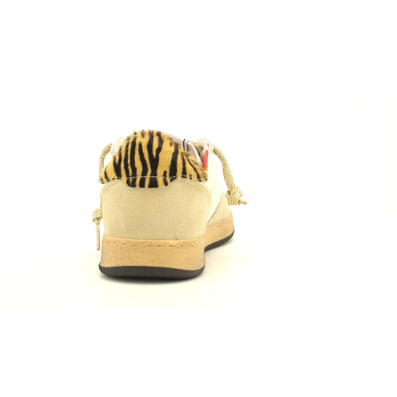 WHITE/LEO