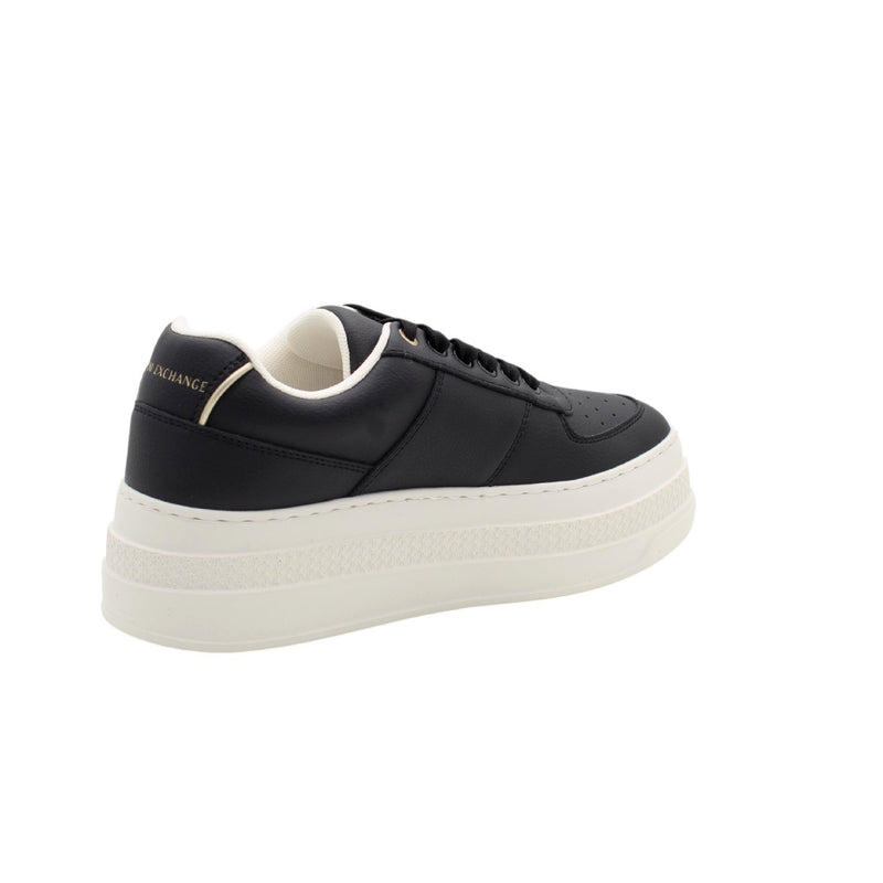 MC077 BLACK/PALE GOLD