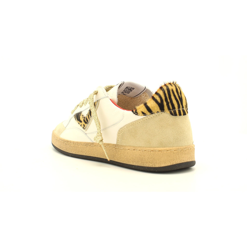 WHITE/LEO