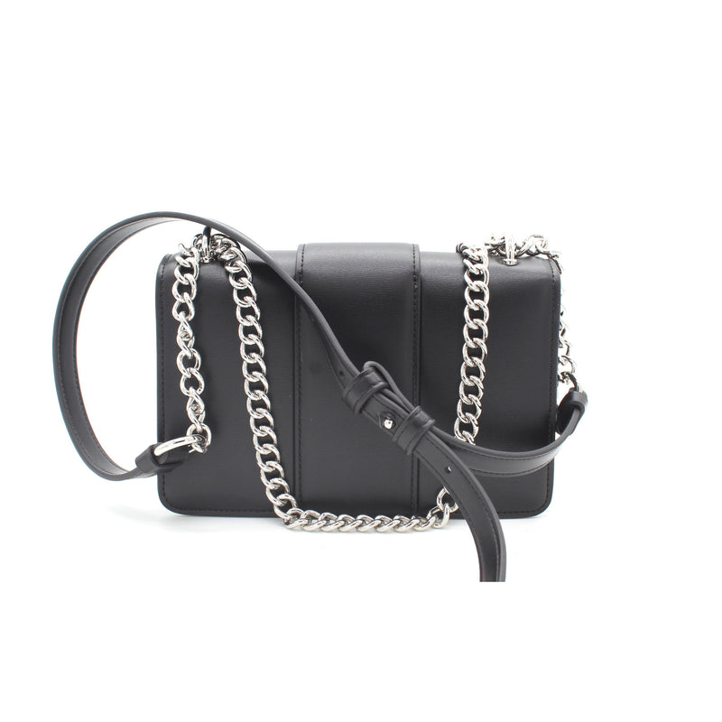 UC001  BLACK