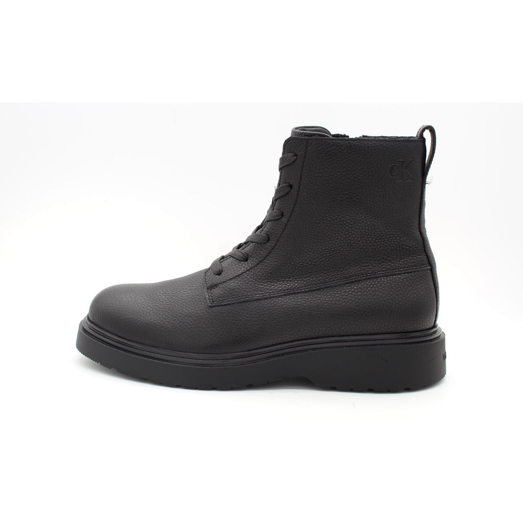 TRIPLE BLACK