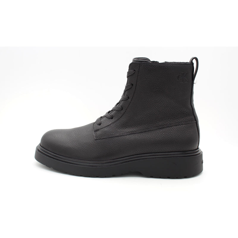 TRIPLE BLACK