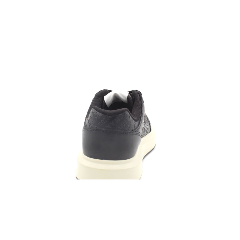UC001  BLACK